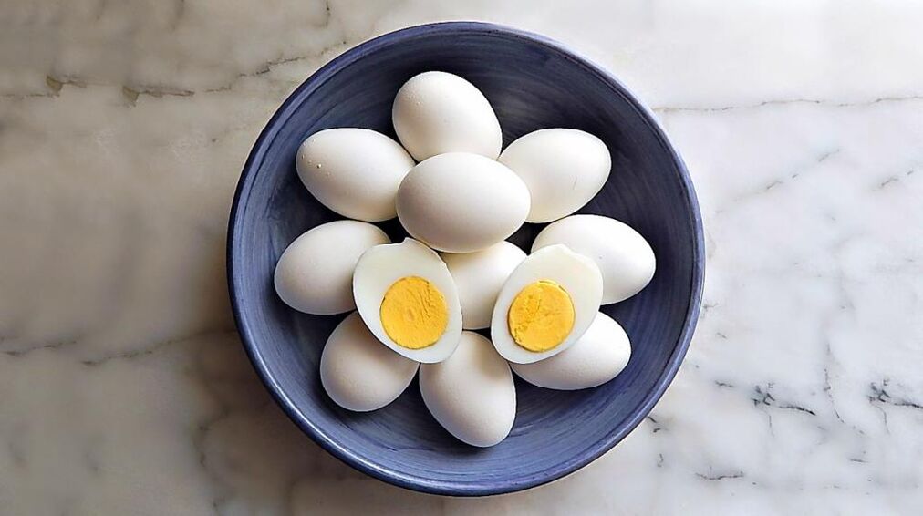 ביצי תרנגולת הן מוצר הכרחי בתזונה הכימית