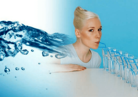 שתיית מים לירידה במשקל